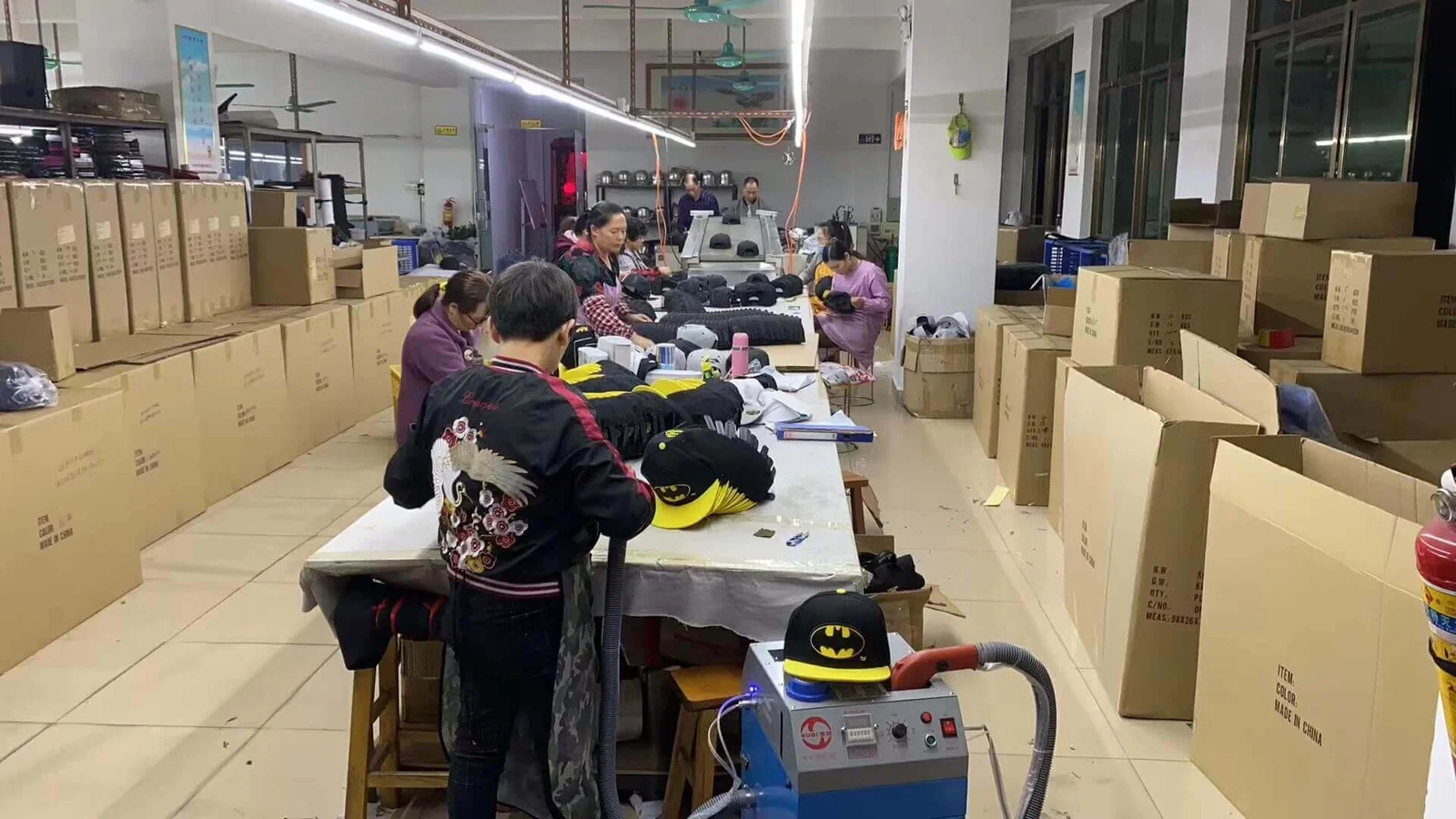 Custom baseball cap manufacturer